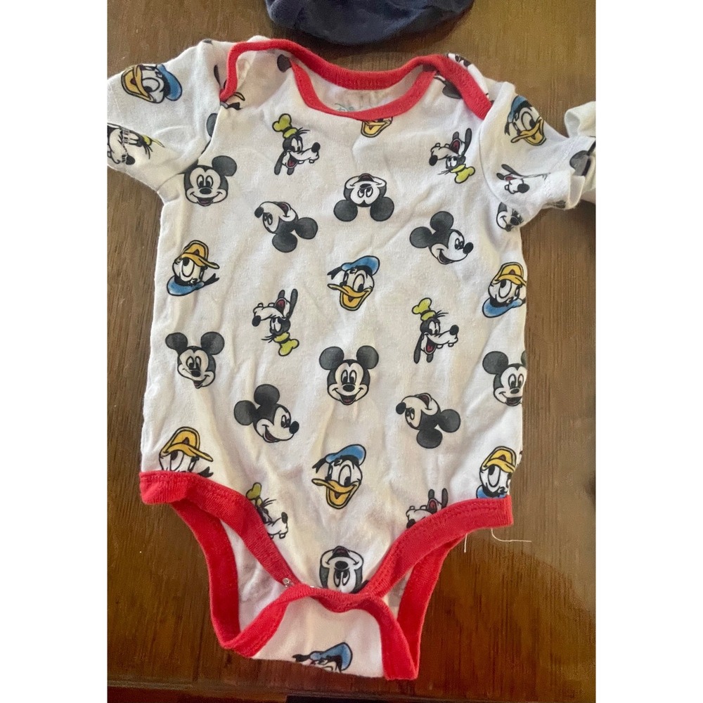 Lot of 6 Onsies 6-9 Month Boys - Picture 5 of 7